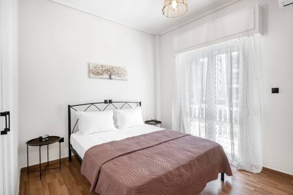 2 Bedroom Apartment with Balcony - Accommodation