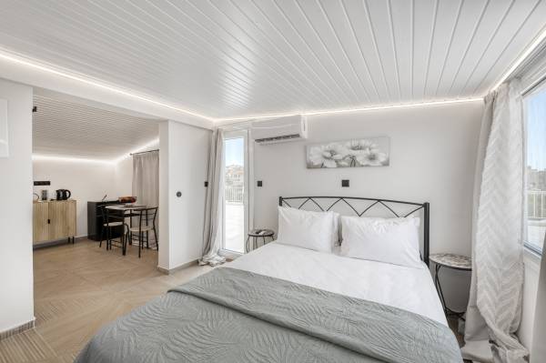 Loft Sea View Dbl Studio - Accommodation